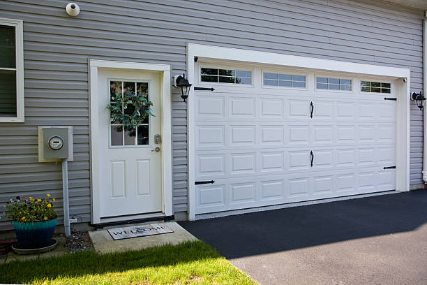 24/7 Emergency Garage Door Panel Replacement experts in Netcong, NJ